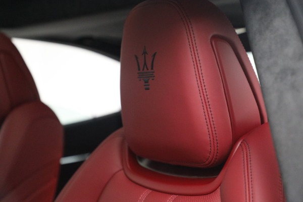 New 2022 Maserati Ghibli Modena Q4 for sale $99,755 at Bentley Greenwich in Greenwich CT 06830 15