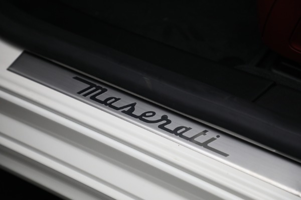 New 2022 Maserati Ghibli Modena Q4 for sale Sold at Bentley Greenwich in Greenwich CT 06830 18