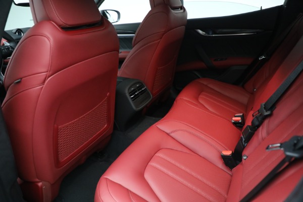 New 2022 Maserati Ghibli Modena Q4 for sale $99,755 at Bentley Greenwich in Greenwich CT 06830 20