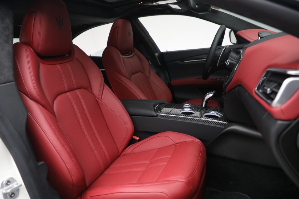New 2022 Maserati Ghibli Modena Q4 for sale $99,755 at Bentley Greenwich in Greenwich CT 06830 27