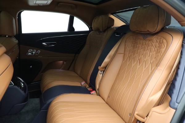 Used 2022 Bentley Flying Spur W12 for sale $299,900 at Bentley Greenwich in Greenwich CT 06830 21