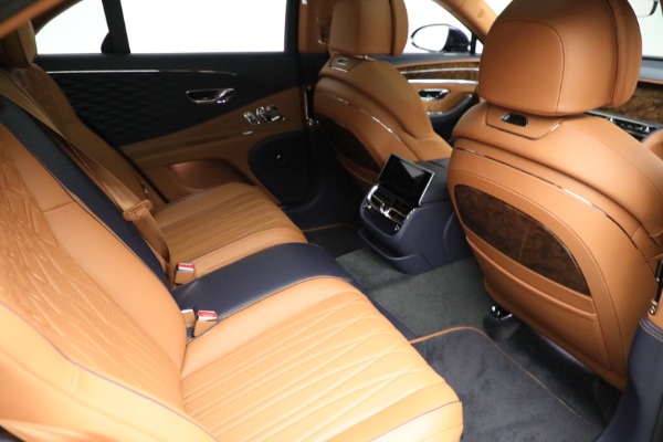 Used 2022 Bentley Flying Spur W12 for sale $299,900 at Bentley Greenwich in Greenwich CT 06830 26