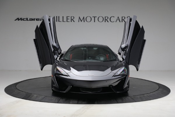 Used 2018 McLaren 570GT for sale Sold at Bentley Greenwich in Greenwich CT 06830 13