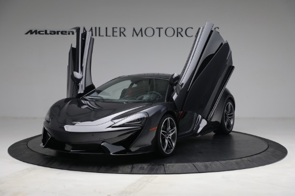 Used 2018 McLaren 570GT for sale Sold at Bentley Greenwich in Greenwich CT 06830 14