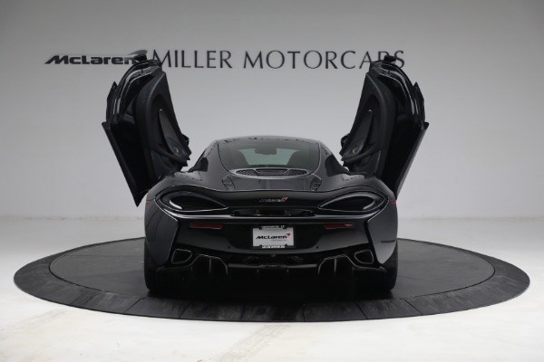 Used 2018 McLaren 570GT for sale Sold at Bentley Greenwich in Greenwich CT 06830 19