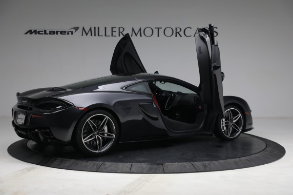 Used 2018 McLaren 570GT for sale Sold at Bentley Greenwich in Greenwich CT 06830 21