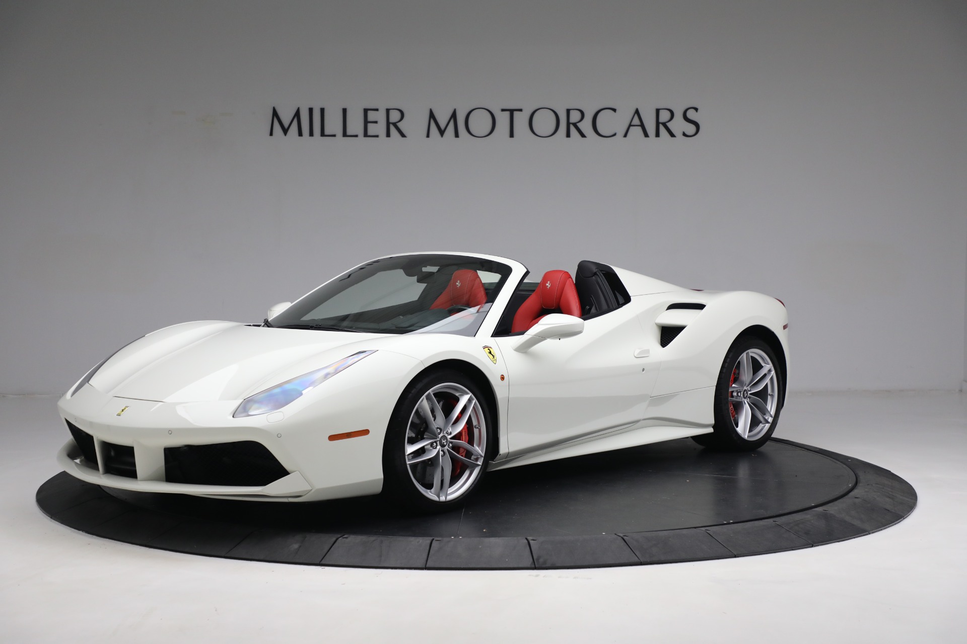 Used 2018 Ferrari 488 Spider for sale $339,900 at Bentley Greenwich in Greenwich CT 06830 1