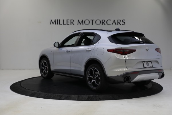New 2022 Alfa Romeo Stelvio Ti for sale $56,255 at Bentley Greenwich in Greenwich CT 06830 5