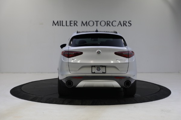 New 2022 Alfa Romeo Stelvio Ti for sale $56,255 at Bentley Greenwich in Greenwich CT 06830 6