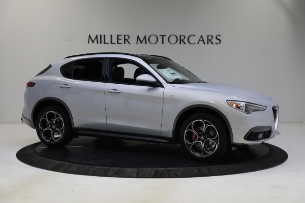 New 2022 Alfa Romeo Stelvio Ti for sale $56,255 at Bentley Greenwich in Greenwich CT 06830 9