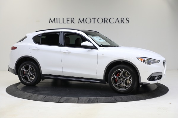 New 2022 Alfa Romeo Stelvio Ti for sale Sold at Bentley Greenwich in Greenwich CT 06830 11