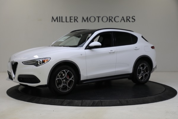 New 2022 Alfa Romeo Stelvio Ti for sale Sold at Bentley Greenwich in Greenwich CT 06830 3