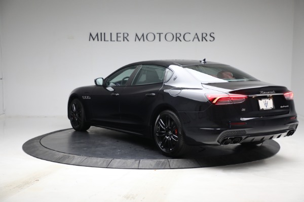 New 2022 Maserati Quattroporte Modena Q4 for sale Sold at Bentley Greenwich in Greenwich CT 06830 5