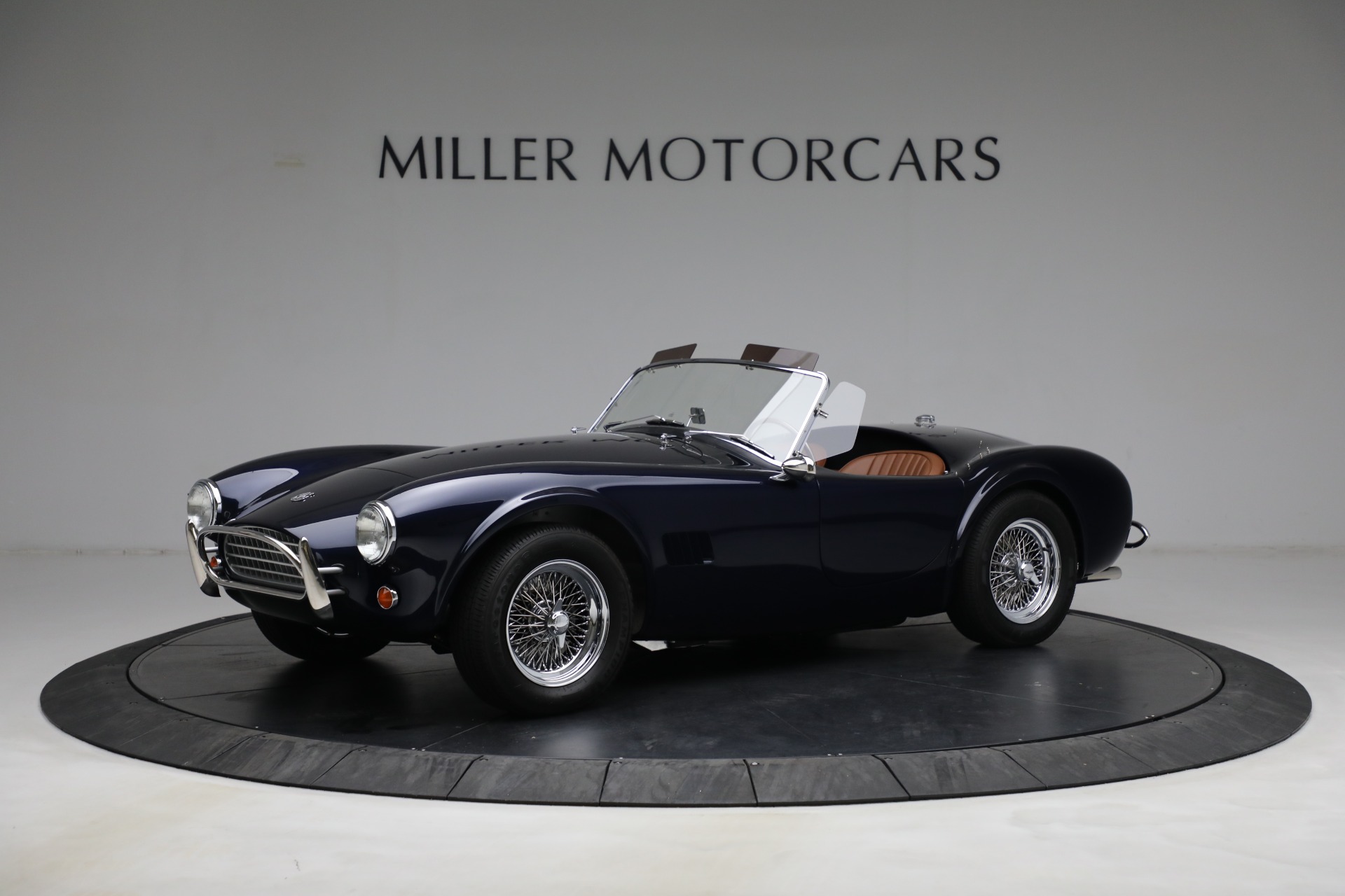 Used 1962 Superformance Cobra 289 Slabside for sale $99,990 at Bentley Greenwich in Greenwich CT 06830 1