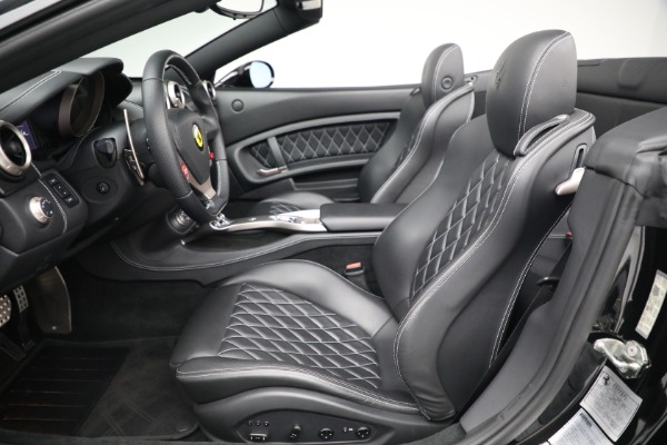 Used 2010 Ferrari California for sale $118,900 at Bentley Greenwich in Greenwich CT 06830 20