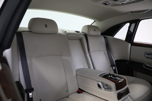 Used 2012 Rolls-Royce Ghost EWB for sale Sold at Bentley Greenwich in Greenwich CT 06830 24