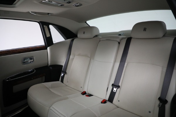 Used 2012 Rolls-Royce Ghost EWB for sale Sold at Bentley Greenwich in Greenwich CT 06830 25