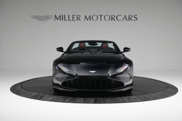 New 2021 Aston Martin Vantage Roadster for sale $187,586 at Bentley Greenwich in Greenwich CT 06830 11