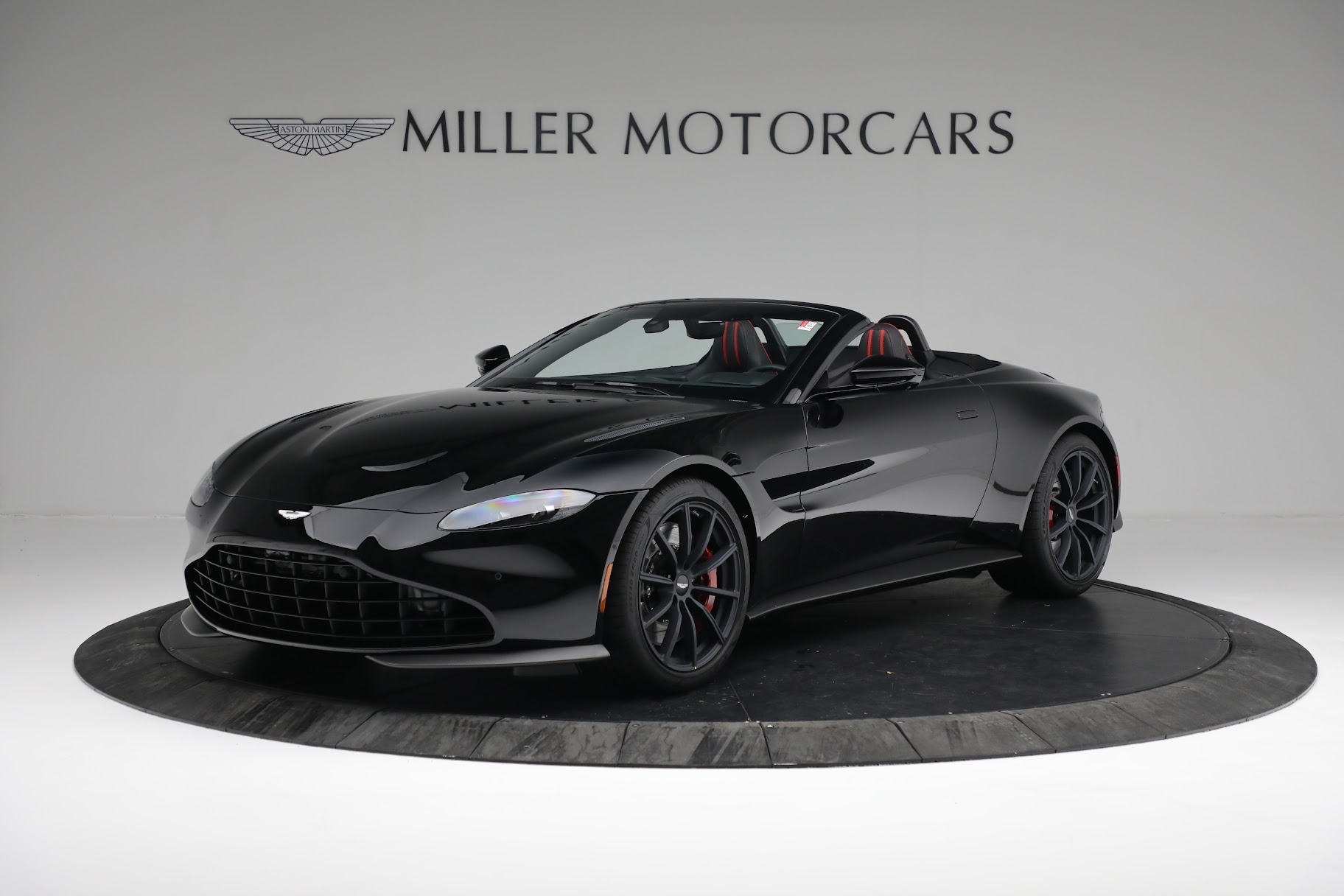 New 2021 Aston Martin Vantage Roadster for sale Sold at Bentley Greenwich in Greenwich CT 06830 1