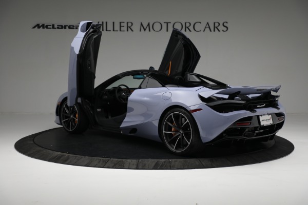 New 2022 McLaren 720S Spider for sale $425,080 at Bentley Greenwich in Greenwich CT 06830 16
