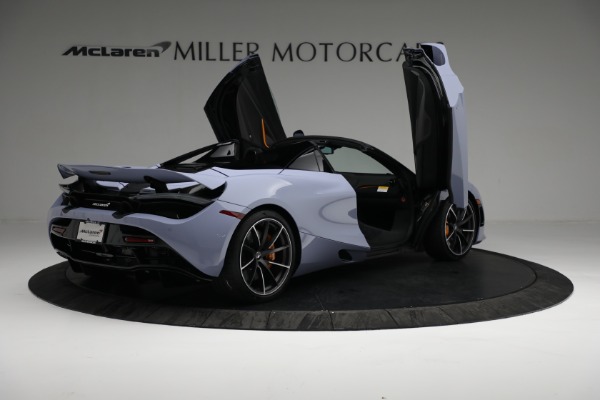 New 2022 McLaren 720S Spider for sale $425,080 at Bentley Greenwich in Greenwich CT 06830 18