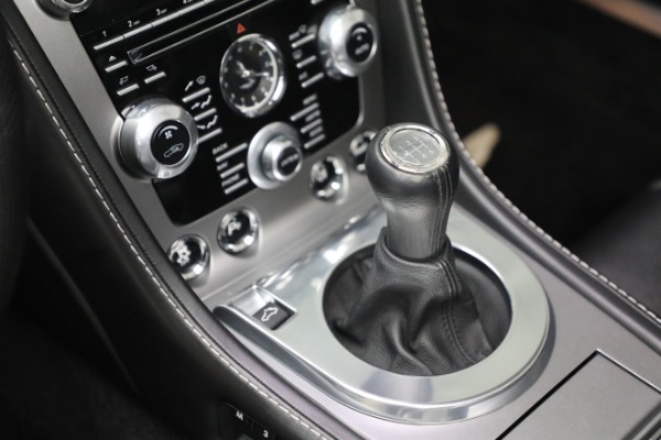Used 2014 Aston Martin V8 Vantage Roadster for sale Sold at Bentley Greenwich in Greenwich CT 06830 22