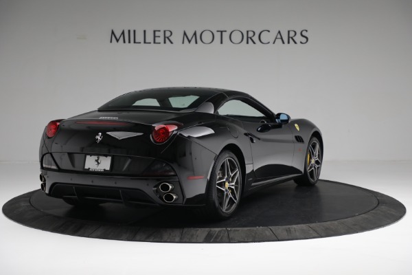 Used 2014 Ferrari California 30 for sale Sold at Bentley Greenwich in Greenwich CT 06830 19