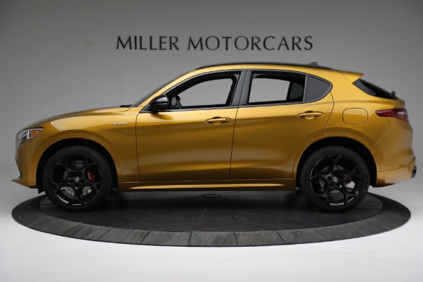 New 2022 Alfa Romeo Stelvio Veloce for sale Sold at Bentley Greenwich in Greenwich CT 06830 3
