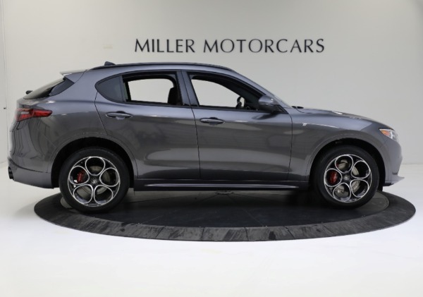 New 2022 Alfa Romeo Stelvio Ti for sale Call for price at Bentley Greenwich in Greenwich CT 06830 10