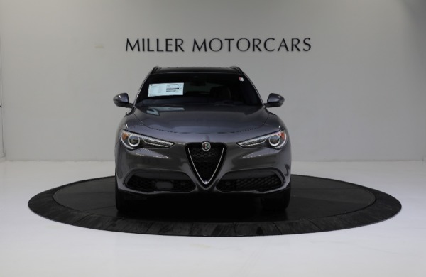New 2022 Alfa Romeo Stelvio Ti for sale Call for price at Bentley Greenwich in Greenwich CT 06830 2