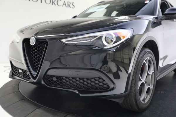 New 2022 Alfa Romeo Stelvio Sprint for sale Sold at Bentley Greenwich in Greenwich CT 06830 20