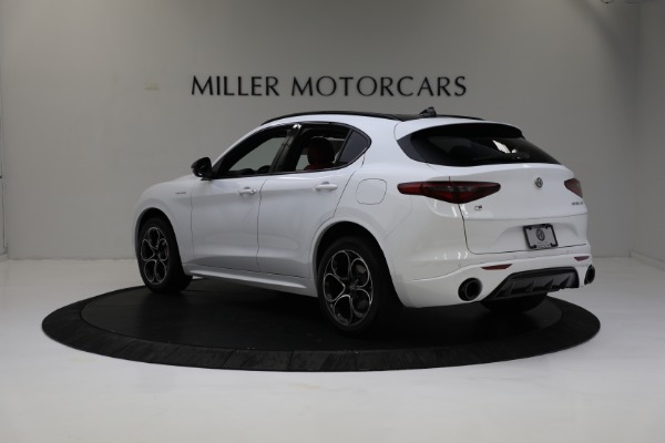 New 2022 Alfa Romeo Stelvio Veloce for sale Sold at Bentley Greenwich in Greenwich CT 06830 5