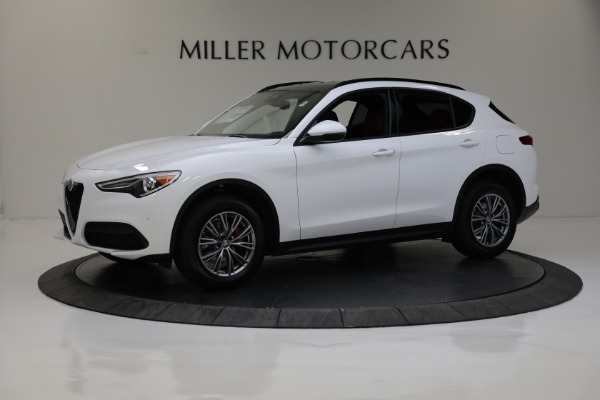 New 2022 Alfa Romeo Stelvio Sprint for sale Sold at Bentley Greenwich in Greenwich CT 06830 4