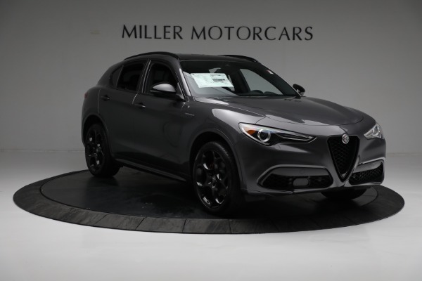 New 2022 Alfa Romeo Stelvio for sale Call for price at Bentley Greenwich in Greenwich CT 06830 11