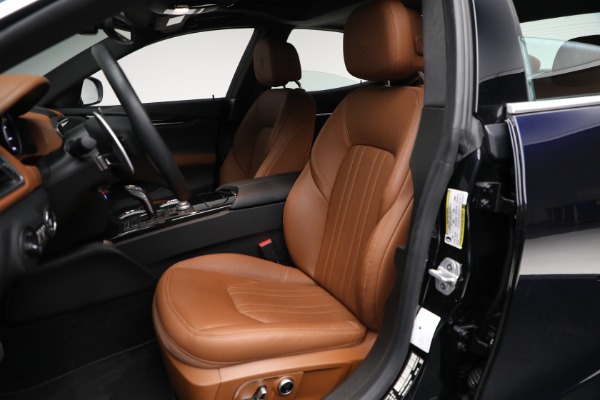 Used 2022 Maserati Ghibli Modena Q4 for sale Sold at Bentley Greenwich in Greenwich CT 06830 11