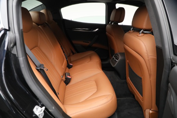 Used 2022 Maserati Ghibli Modena Q4 for sale Sold at Bentley Greenwich in Greenwich CT 06830 16
