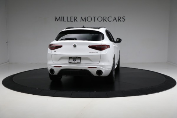 Used 2022 Alfa Romeo Stelvio Veloce for sale Sold at Bentley Greenwich in Greenwich CT 06830 14