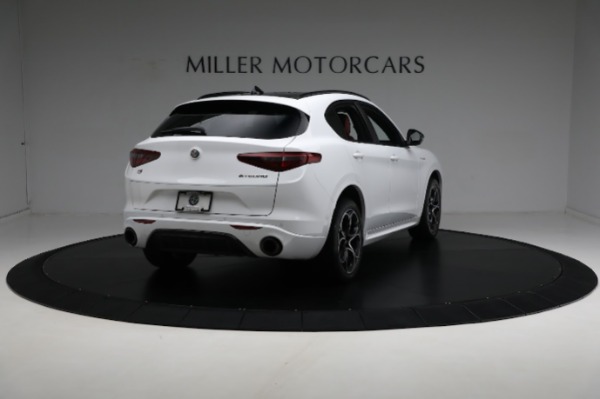 Used 2022 Alfa Romeo Stelvio Veloce for sale Sold at Bentley Greenwich in Greenwich CT 06830 15