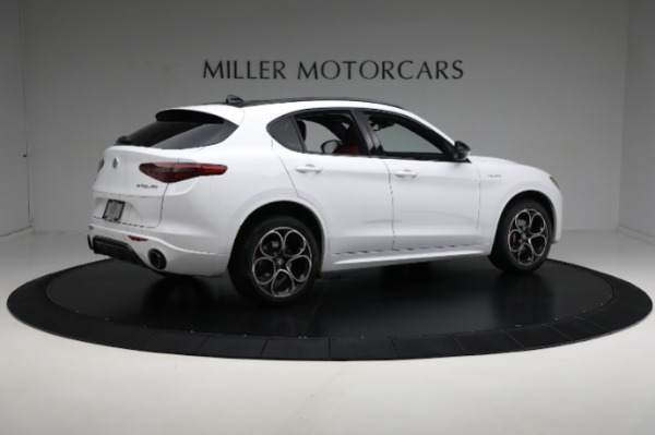 Used 2022 Alfa Romeo Stelvio Veloce for sale Sold at Bentley Greenwich in Greenwich CT 06830 17