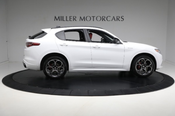 Used 2022 Alfa Romeo Stelvio Veloce for sale Sold at Bentley Greenwich in Greenwich CT 06830 19