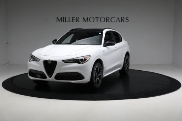 Used 2022 Alfa Romeo Stelvio Veloce for sale Sold at Bentley Greenwich in Greenwich CT 06830 2