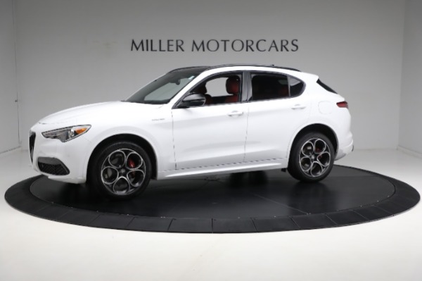 Used 2022 Alfa Romeo Stelvio Veloce for sale Sold at Bentley Greenwich in Greenwich CT 06830 5