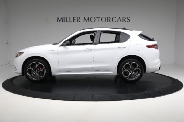Used 2022 Alfa Romeo Stelvio Veloce for sale Sold at Bentley Greenwich in Greenwich CT 06830 7