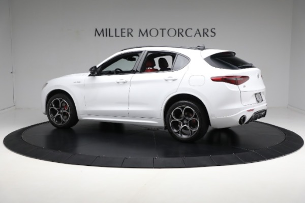 Used 2022 Alfa Romeo Stelvio Veloce for sale Sold at Bentley Greenwich in Greenwich CT 06830 9