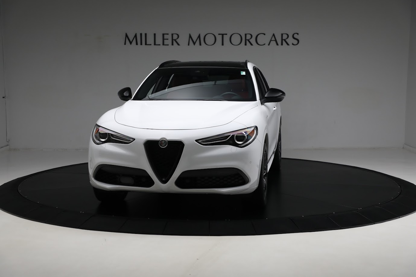 Used 2022 Alfa Romeo Stelvio Veloce for sale Sold at Bentley Greenwich in Greenwich CT 06830 1