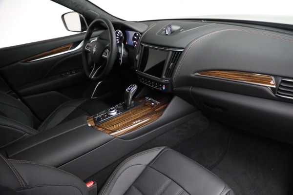 New 2022 Maserati Levante Modena for sale Sold at Bentley Greenwich in Greenwich CT 06830 19