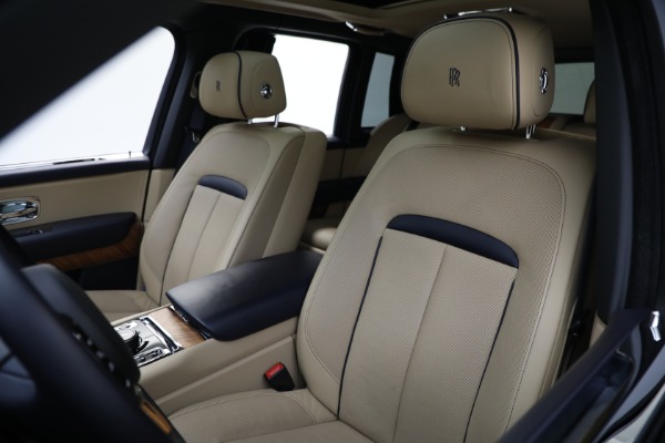 Used 2019 Rolls-Royce Cullinan for sale Sold at Bentley Greenwich in Greenwich CT 06830 16