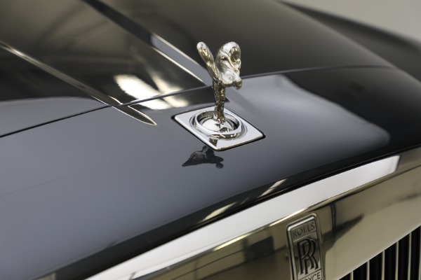 Used 2019 Rolls-Royce Cullinan for sale $229,900 at Bentley Greenwich in Greenwich CT 06830 25