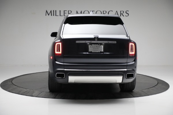 Used 2019 Rolls-Royce Cullinan for sale $229,900 at Bentley Greenwich in Greenwich CT 06830 8
