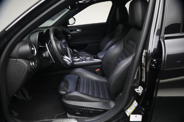 Used 2022 Alfa Romeo Giulia Veloce for sale $27,900 at Bentley Greenwich in Greenwich CT 06830 13